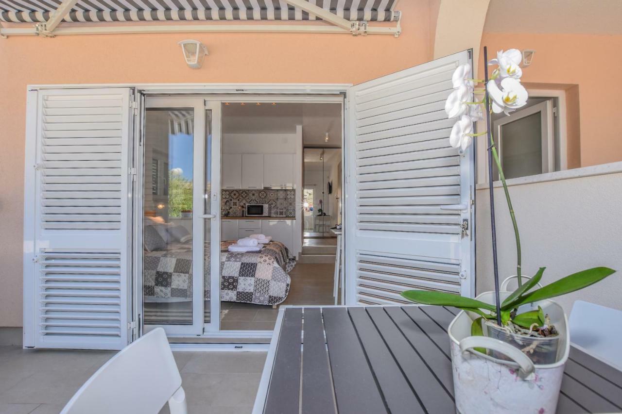 Villa Magena - Luxury Apartments In Pag Center Pag Town Eksteriør bilde