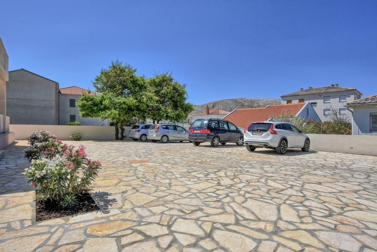 Villa Magena - Luxury Apartments In Pag Center Pag Town Eksteriør bilde