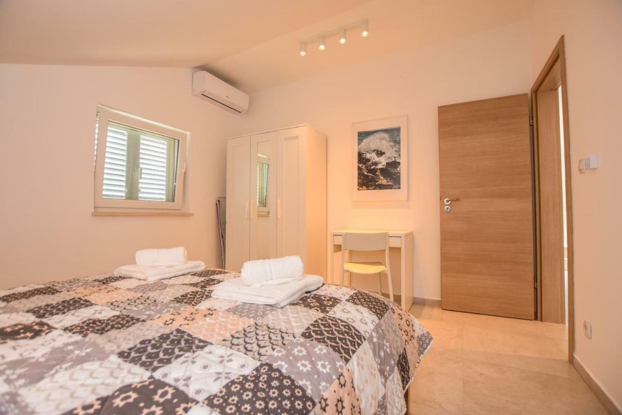 Villa Magena - Luxury Apartments In Pag Center Pag Town Eksteriør bilde