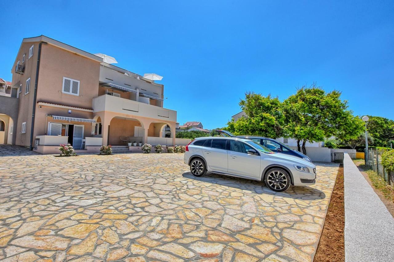 Villa Magena - Luxury Apartments In Pag Center Pag Town Eksteriør bilde