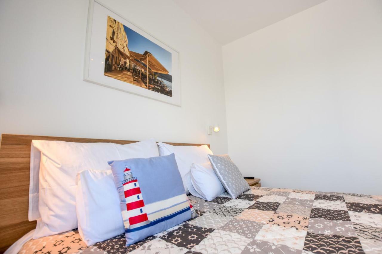 Villa Magena - Luxury Apartments In Pag Center Pag Town Eksteriør bilde